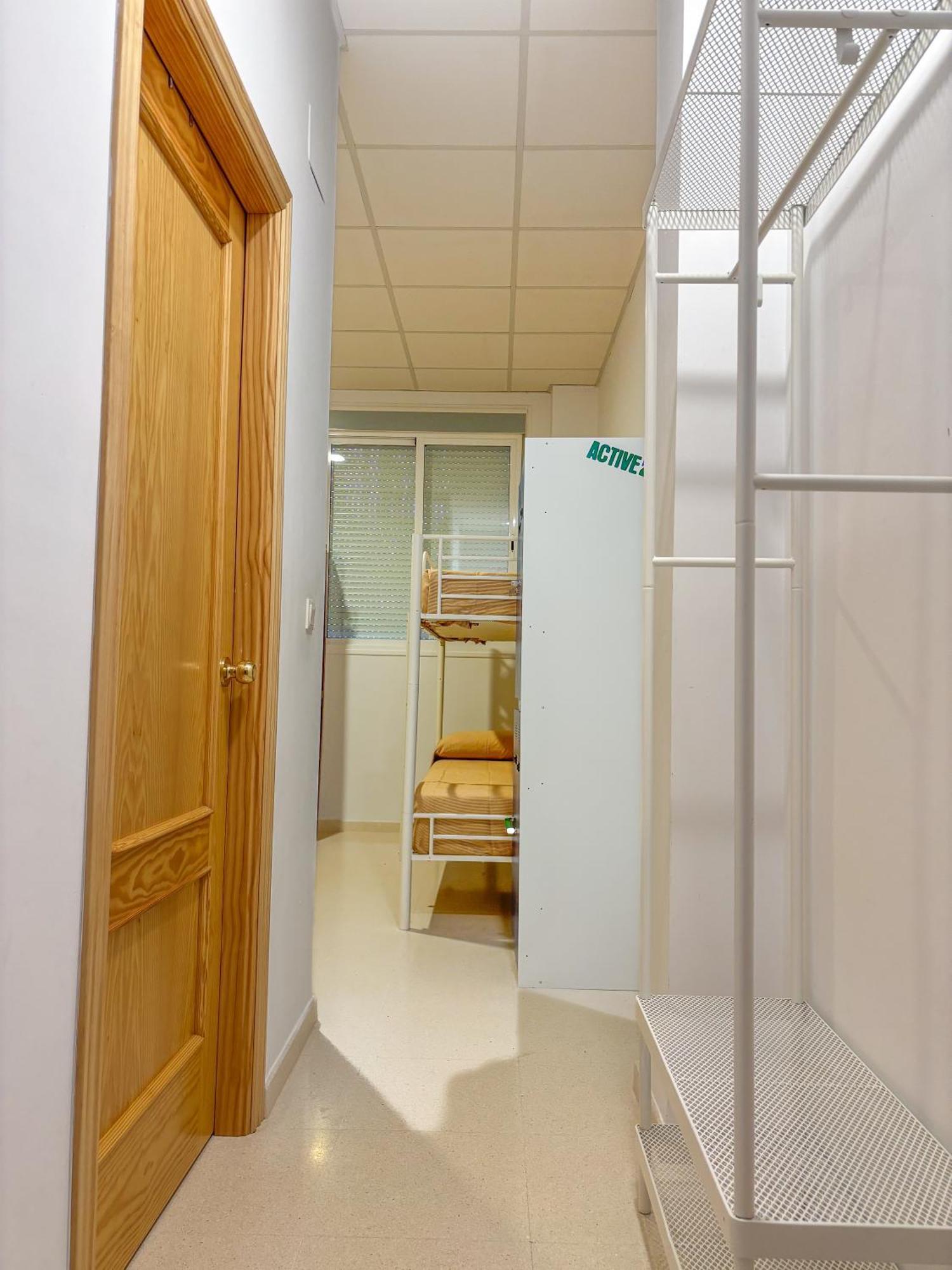 Multiaventura Active Andalucia Hostal *